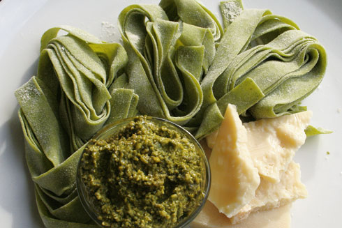 spinach pasta pesto