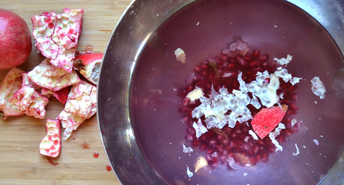 Three Easy Ways to Clean Pomegranates